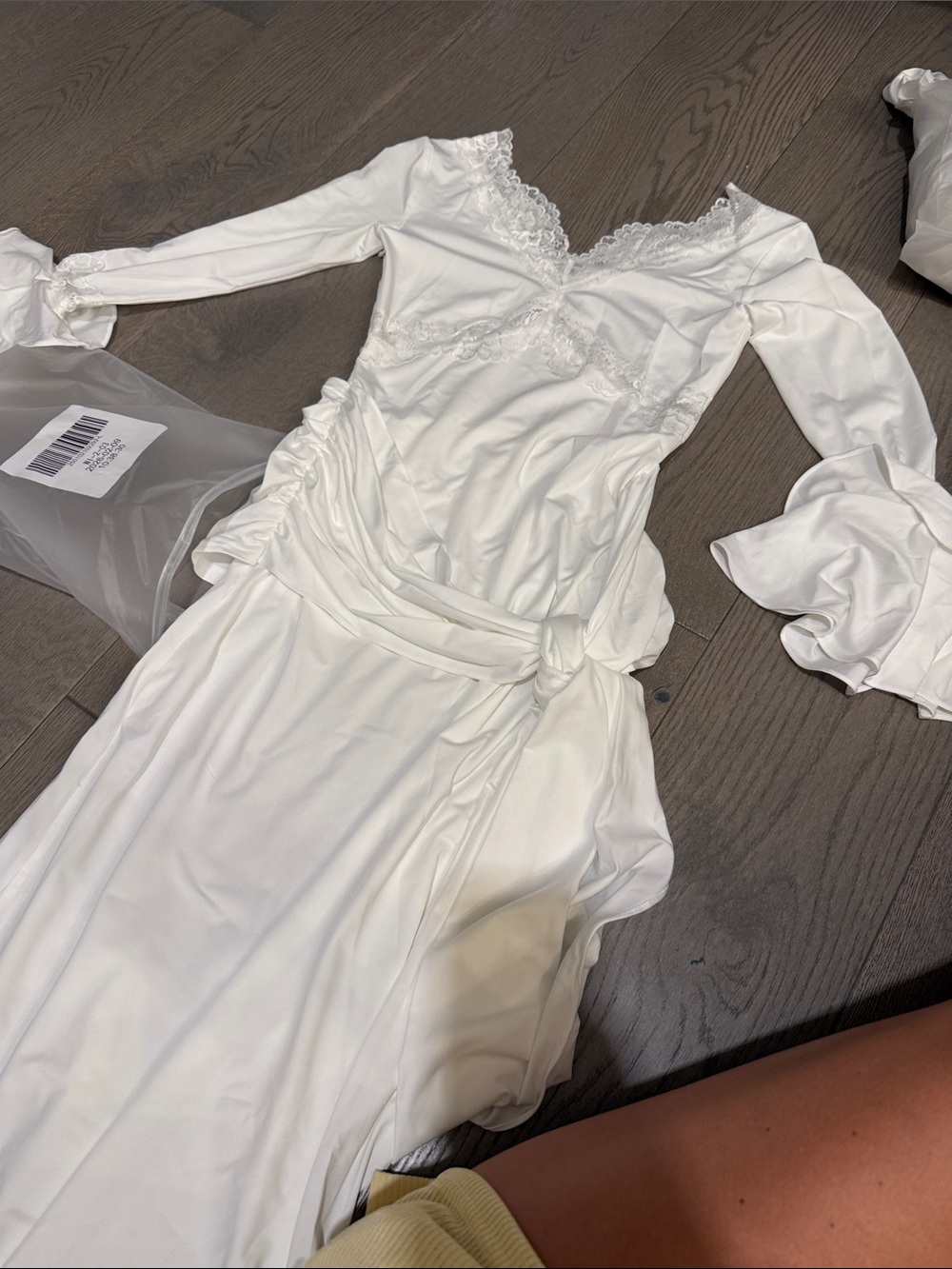 White Lace-Trim Long Sleeve Nightgown